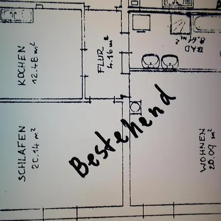 Quarto em Acomodações Particulares Karl-stieler-str. One In A 2 ; Lot Space *