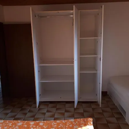 In Lot Space & Option Cooking & Breakfast Self Service & Terrace - 9 Km From A8 Highway & Superfast Self Checkin ホームステイ *