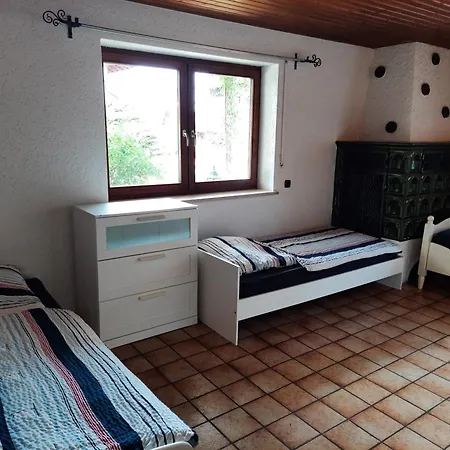 In Lot Space & Option Cooking & Breakfast Self Service & Terrace - 9 Km From A8 Highway & Superfast Self Checkin Проживание в семье
