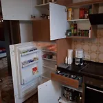 In Lot Space & Option Cooking & Terrace - 9 Km From A8 Highway & Superfast Self Checkin 홈스테이 브룩뮐