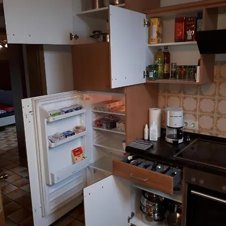 In Lot Space & Option Cooking & Terrace - 9 Km From A8 Highway & Superfast Self Checkin Ubytování v soukromí Bruckmühl