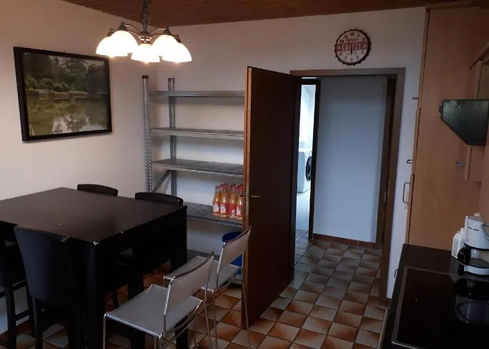 Alloggio in famiglia In Lot Space & Option Cooking & Breakfast Self Service & Terrace - 9 Km From A8 Highway & Superfast Self Checkin Bruckmühl